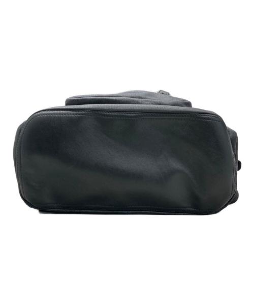 DSQUARED2（ディースクエアード）DSQUARED2 (ディースクエアード) コーティングキャンバスリュック ブラックの古着・服飾アイテム