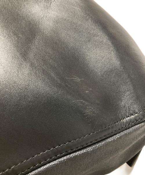 DSQUARED2（ディースクエアード）DSQUARED2 (ディースクエアード) コーティングキャンバスリュック ブラックの古着・服飾アイテム