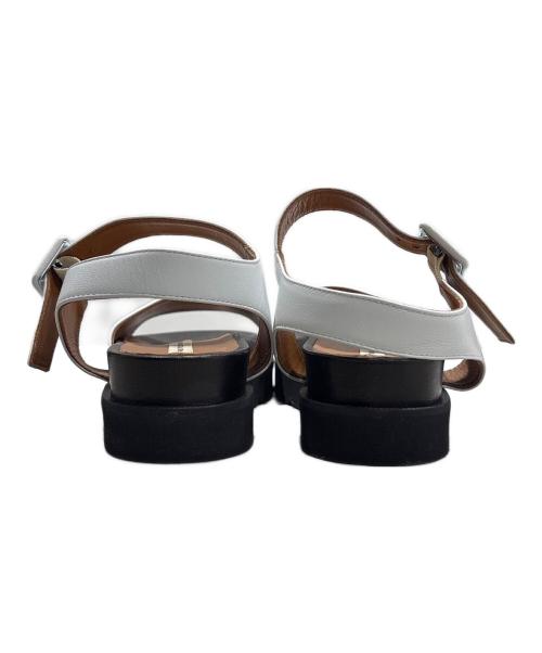 FABIO RUSCONI（ファビオルスコーニ）FABIO RUSCONI (ファビオルスコーニ) ストラップサンダル ホワイト サイズ:36の古着・服飾アイテム