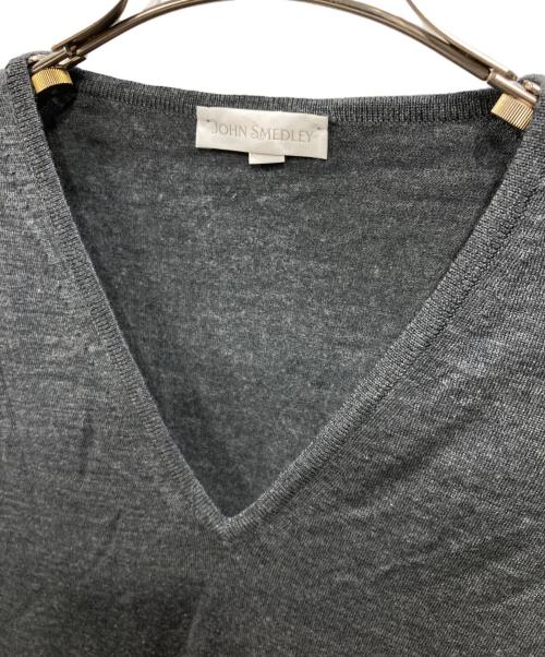 JOHN SMEDLEY（ジョンスメドレー）JOHN SMEDLEY (ジョンスメドレー) メリノウールVネックニット グレー サイズ:XSの古着・服飾アイテム