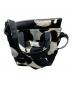 marimekko (マリメッコ) 2WAYショルダーバッグ ブラック×ホワイト：5000円