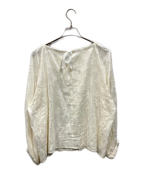 SLOW 23区（スロー23ク）SLOW 23区 (スロー23ク) コットンジャカード ブラウス ホワイト サイズ:46の古着・服飾アイテム