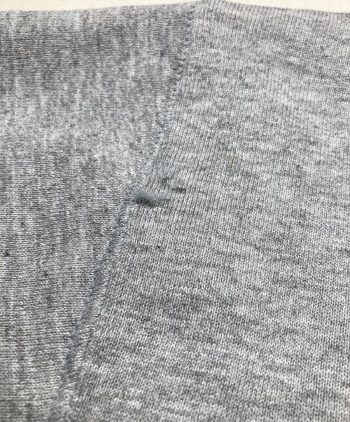 RUSSELL ATHLETIC（ラッセルアスレチック）RUSSELL ATHLETIC (ラッセルアスレチック) 前Vクルーネックスウェット グレー サイズ:Lの古着・服飾アイテム