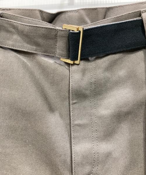 sacai（サカイ）sacai (サカイ) CarHartt (カーハート) ダブルニーダックショーツ グレー サイズ:4の古着・服飾アイテム
