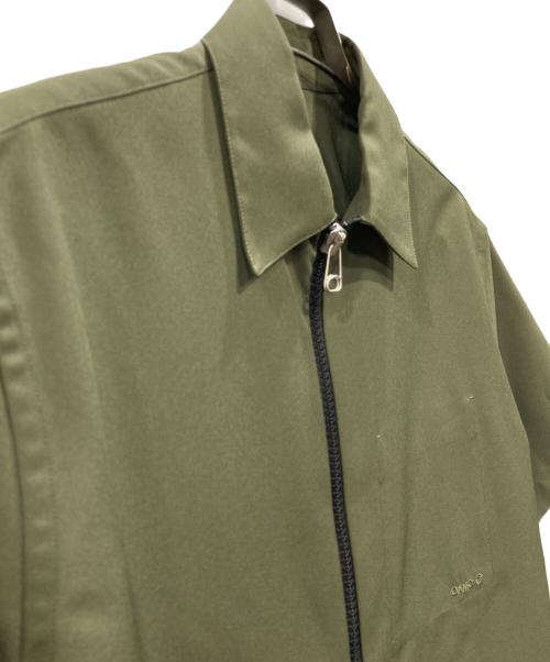 OAMC（オーエーエムシー）OAMC (オーエーエムシー) ジップアップS/Sシャツ オリーブ サイズ:Sの古着・服飾アイテム