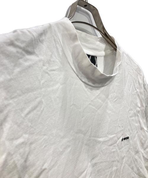 RAF SIMONS（ラフシモンズ）RAF SIMONS (ラフシモンズ) FRED PERRY (フレッドペリー) コラボロゴ刺繍Tシャツ ホワイト サイズ:Lの古着・服飾アイテム
