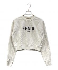 FENDI（フェンディ）の古着「ロゴ刺繍クロップドスウェット」｜ホワイト