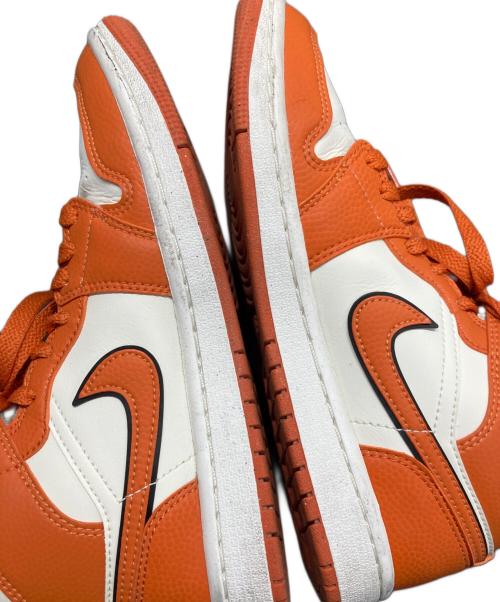 NIKE（ナイキ）NIKE (ナイキ) WMNS Air Jordan 1 Mid SE オレンジ サイズ:23.5㎝の古着・服飾アイテム