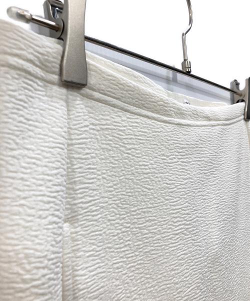 COGTHEBIGSMOKE（コグザビッグスモーク）COGTHEBIGSMOKE (コグザビッグスモーク) シュリンクエフェクト タイトスカート アイボリー サイズ:1 未使用品の古着・服飾アイテム