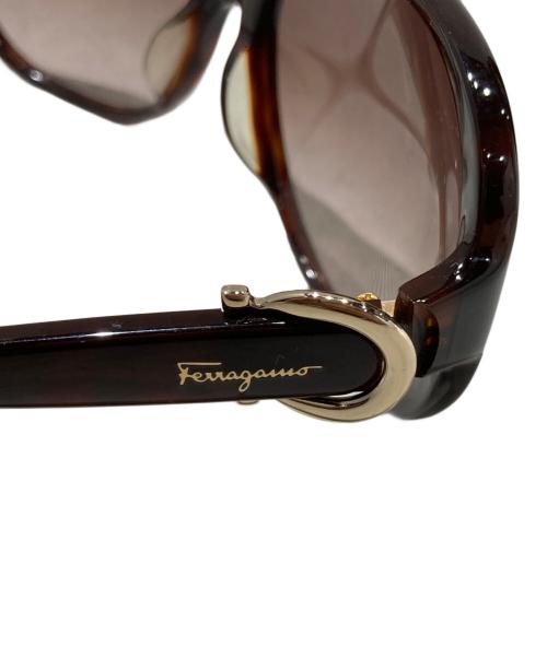 Salvatore Ferragamo（サルヴァトーレ フェラガモ）Salvatore Ferragamo (サルヴァトーレ フェラガモ) サングラス ブラウン サイズ:135の古着・服飾アイテム