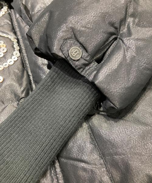 GALLIANO（ガリアーノ）GALLIANO (ガリアーノ) ボタンデザインダウンジャケット グレー サイズ:38の古着・服飾アイテム