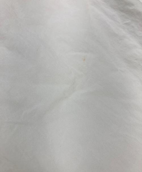 UNTITLED（アンタイトル）UNTITLED (アンタイトル) タフタノーカラーブルゾン ホワイト サイズ:4の古着・服飾アイテム