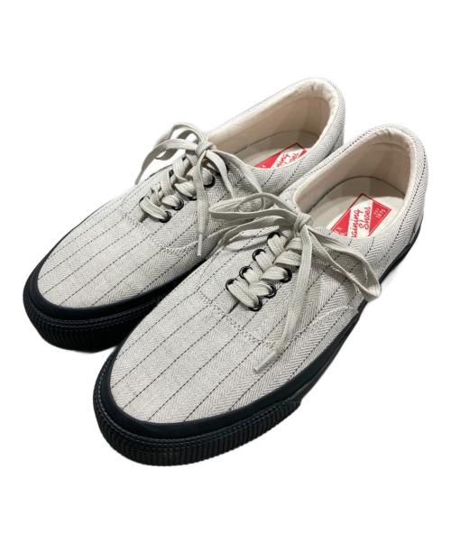 AVIREX（アヴィレックス）AVIREX (アヴィレックス) ローカットスニーカー ベージュ サイズ:9の古着・服飾アイテム