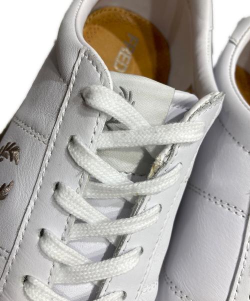 FRED PERRY（フレッドペリー）FRED PERRY (フレッドペリー) ローカットスニーカー ホワイト サイズ:UK 5の古着・服飾アイテム