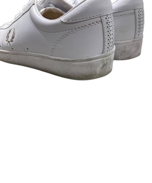 FRED PERRY（フレッドペリー）FRED PERRY (フレッドペリー) ローカットスニーカー ホワイト サイズ:UK 5の古着・服飾アイテム