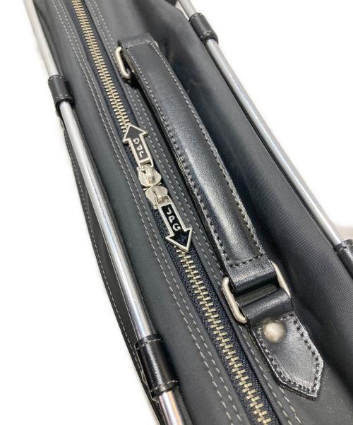 Jean Paul GAULTIER（ジャンポールゴルチェ）Jean Paul GAULTIER (ジャンポールゴルチェ) パイプフレームバッグ ブラックの古着・服飾アイテム