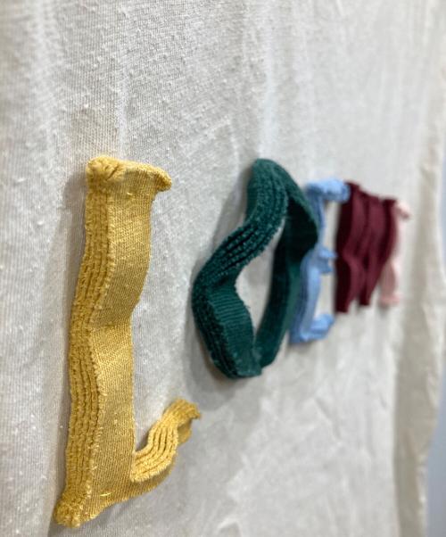 LOEWE（ロエベ）LOEWE (ロエベ) アップリケロゴTシャツ ベージュ サイズ:Mの古着・服飾アイテム