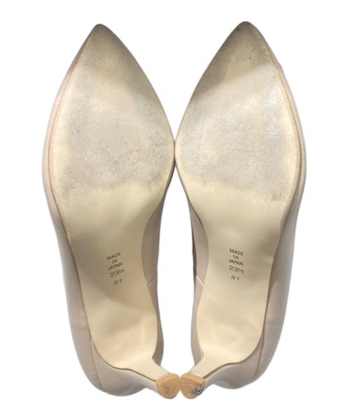 artemis by DIANA（アルテミスバイダイアナ）artemis by DIANA (アルテミスバイダイアナ) ビジューパンプス ベージュ サイズ:23 1/2の古着・服飾アイテム
