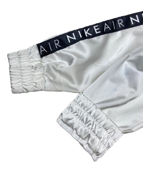 NIKE（ナイキ）NIKE (ナイキ) サテンジップジャケット ホワイト サイズ:XLの古着・服飾アイテム