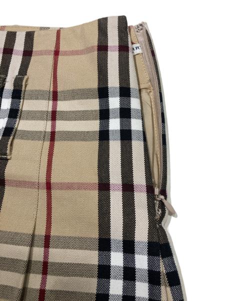 BURBERRY LONDON（バーバリーロンドン）BURBERRY LONDON (バーバリーロンドン) ノヴァチェックスカート ベージュ サイズ:40の古着・服飾アイテム