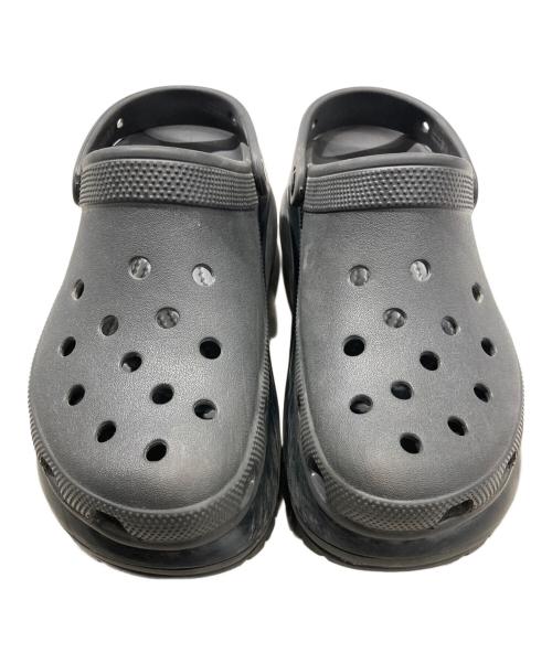 crocs（クロックス）crocs (クロックス) メラクラッシュサンダル ブラック サイズ:８の古着・服飾アイテム