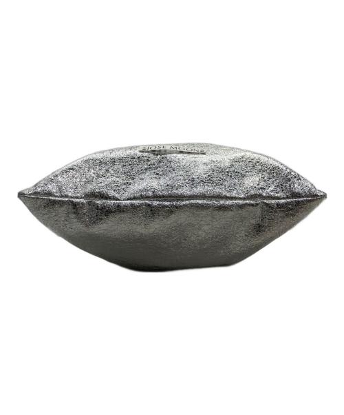 JOSE MOON（ジョゼムーン）JOSE MOON (ジョゼムーン) ポーチバッグ メタリック シルバーの古着・服飾アイテム