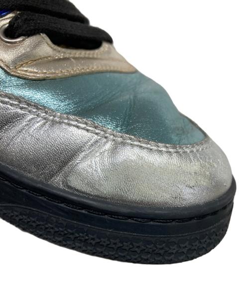 GUCCI（グッチ）GUCCI (グッチ) メタリックハイカットスニーカー シルバー サイズ:7の古着・服飾アイテム