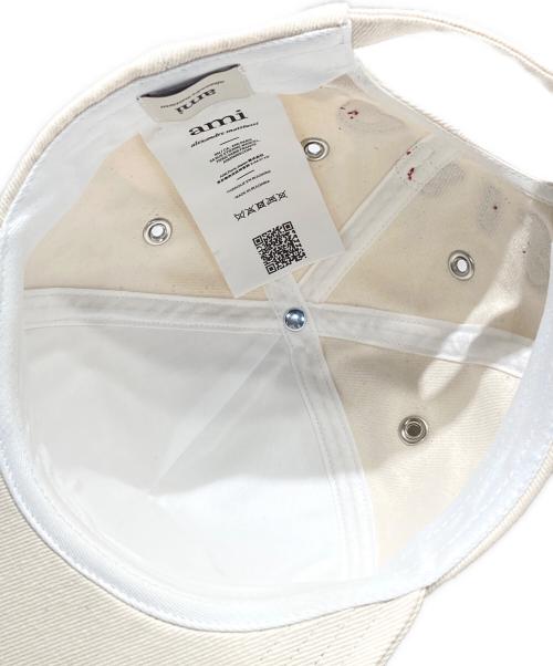 AMI Alexandre Mattiussi（アミアレクサンドルマテュッシ）AMI Alexandre Mattiussi (アミアレクサンドルマテュッシ) パッチ トラッカーキャップ アイボリー サイズ:-の古着・服飾アイテム