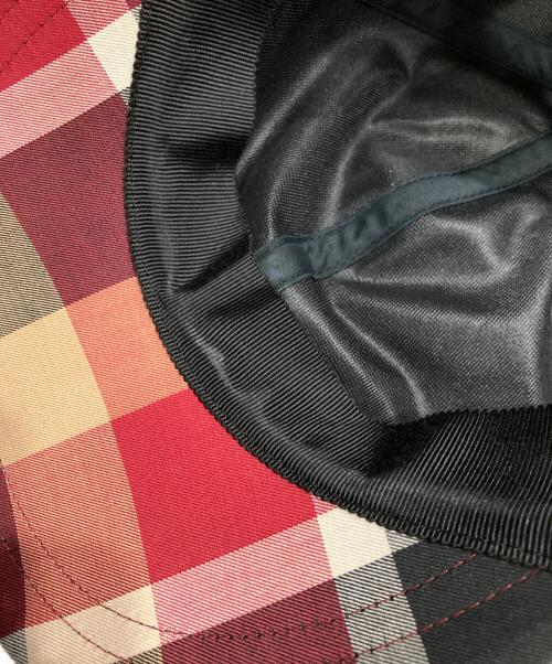 BLUE LABEL CRESTBRIDGE（ブルーレーベルクレストブリッジ）BLUE LABEL CRESTBRIDGE (ブルーレーベルクレストブリッジ) キャップ ブラックの古着・服飾アイテム