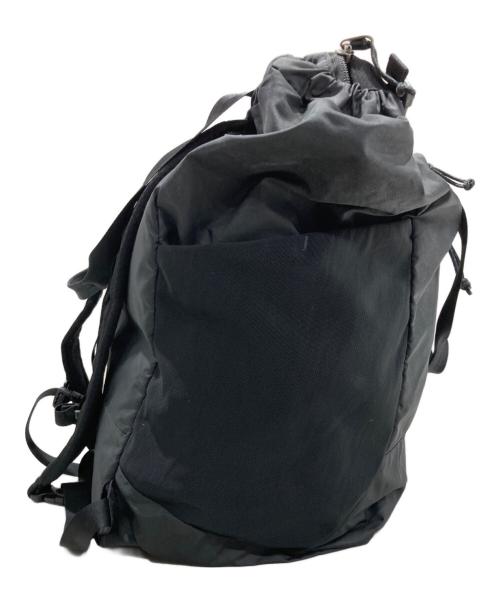 Patagonia（パタゴニア）Patagonia (パタゴニア) ウルトラライト・ブラックホール・トート・パック ブラックの古着・服飾アイテム