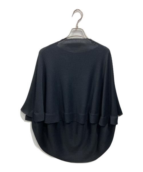 me ISSEY MIYAKE（ミーイッセイ ミヤケ）me ISSEY MIYAKE (ミーイッセイ ミヤケ) サークルカットソー ブラック サイズ:表記なしの古着・服飾アイテム