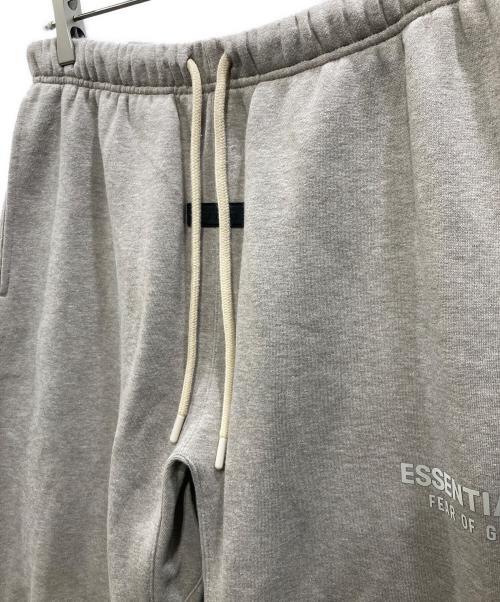 FOG ESSENTIALS（フィアオブゴッド エッセンシャル）FOG ESSENTIALS (フィアオブゴッド エッセンシャル) スウェットパンツ ベージュ サイズ:Ｓの古着・服飾アイテム