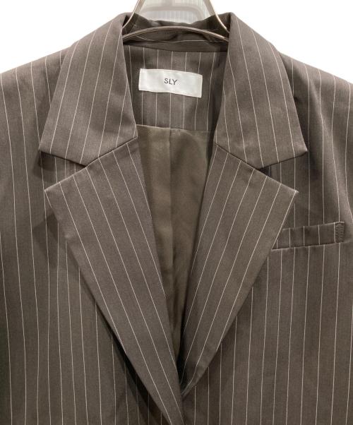 SLY（スライ）SLY (スライ) BOXY TAILORED ジャケット ブラウン サイズ:Freeの古着・服飾アイテム