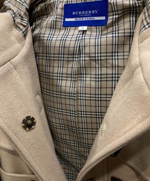 BURBERRY BLUE LABEL（バーバリーロンドンブルーレーベル）BURBERRY BLUE LABEL (バーバリーロンドンブルーレーベル) ダッフルコート ベージュ サイズ:Ｓの古着・服飾アイテム