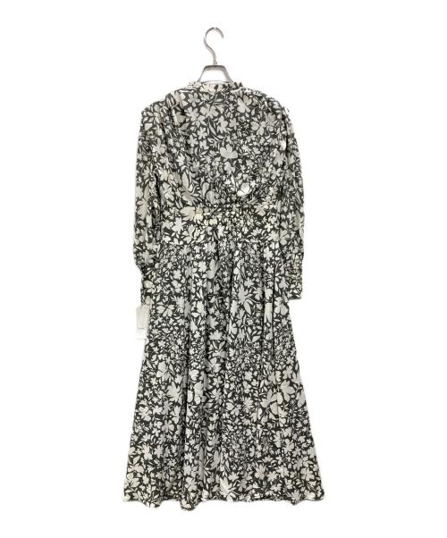 NATURAL BEAUTY BASIC（ナチュラルビューティーベーシック）NATURAL BEAUTY BASIC (ナチュラルビューティーベーシック) カメリアガーデンマキシワンピース ホワイト×ブラック サイズ:M 未使用品の古着・服飾アイテム