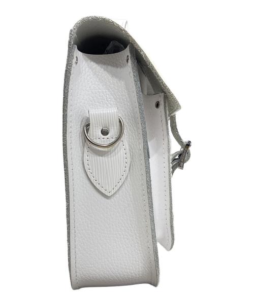 CAMBRIDGE SATCHEL（ケンブリッジサッチェル）CAMBRIDGE SATCHEL (ケンブリッジサッチェル) DOVER STREET MARKET (ドーバー ストリート マーケット) THE 13 INCH BATCHEL ホワイトの古着・服飾アイテム