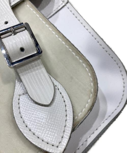 CAMBRIDGE SATCHEL（ケンブリッジサッチェル）CAMBRIDGE SATCHEL (ケンブリッジサッチェル) DOVER STREET MARKET (ドーバー ストリート マーケット) THE 13 INCH BATCHEL ホワイトの古着・服飾アイテム