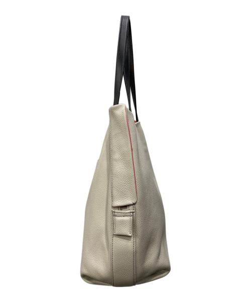 Y'SACCS（イザック）Y'SACCS (イザック) TAE KIMURA (タエ キムラ) ラウンドシルエットトート ベージュの古着・服飾アイテム