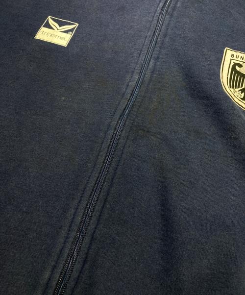 trigema（-）trigema (-) ドイツ軍トレーニングジャケット ネイビー サイズ:52の古着・服飾アイテム