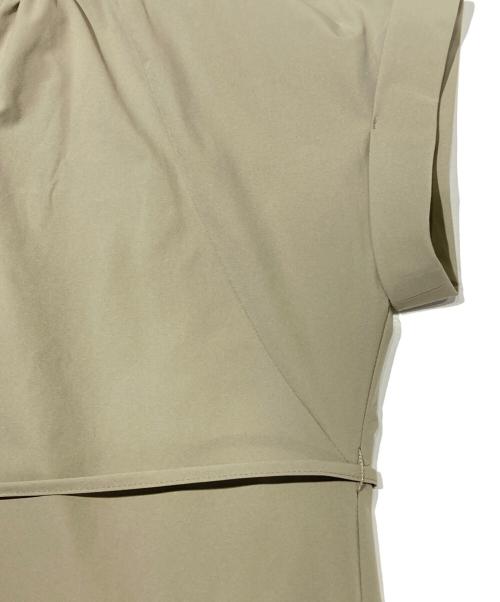 INDIVI（インディヴィ）INDIVI (インディヴィ) アクティブワンピース ベージュ サイズ:05の古着・服飾アイテム