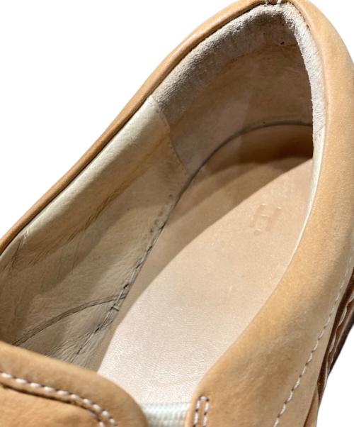 HENDER SCHEME（エンダースキーマ）Hender Scheme (エンダースキーマ) オマージュスリッポン ベージュ サイズ:表記なしの古着・服飾アイテム