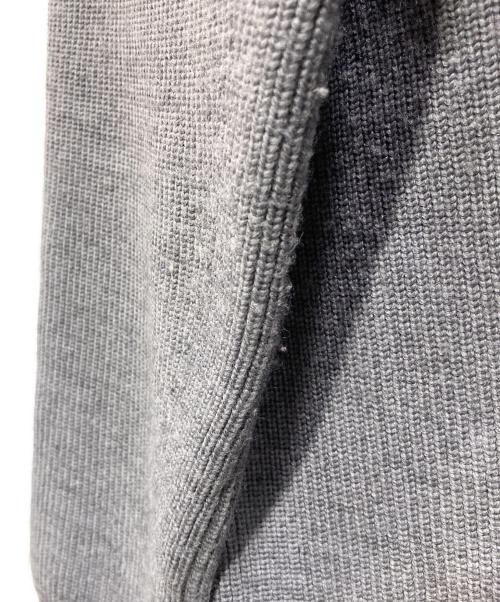 STILL BY HAND（スティルバイハンド）STILL BY HAND (スティルバイハンド) プレーティングVネックニット グレー サイズ:46の古着・服飾アイテム