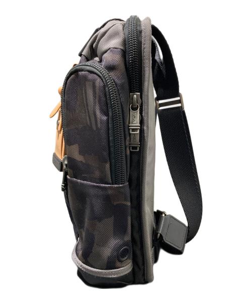 TUMI（トゥミ）TUMI (トゥミ) ワンショルダーバッグ マルチカラーの古着・服飾アイテム