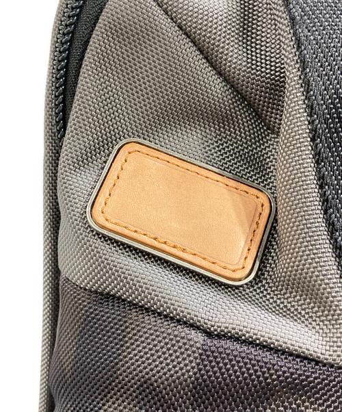 TUMI（トゥミ）TUMI (トゥミ) ワンショルダーバッグ マルチカラーの古着・服飾アイテム