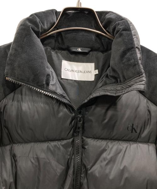 Calvin Klein Jeans（カルバンクラインジーンズ）Calvin Klein Jeans (カルバンクラインジーンズ) 中綿ジャケット ブラック サイズ:Sの古着・服飾アイテム