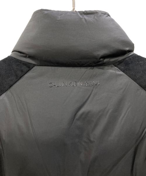 Calvin Klein Jeans（カルバンクラインジーンズ）Calvin Klein Jeans (カルバンクラインジーンズ) 中綿ジャケット ブラック サイズ:Sの古着・服飾アイテム