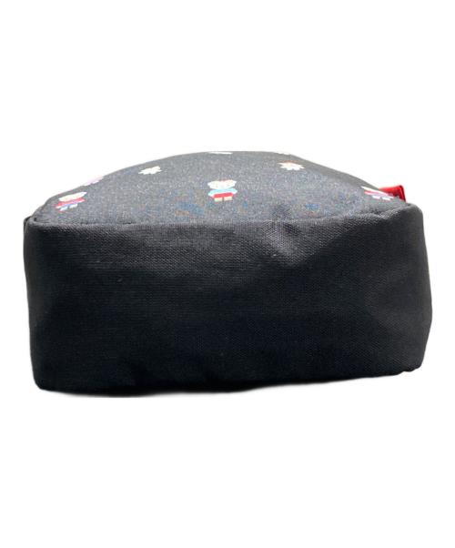 familiar（ファミリア）familiar (ファミリア) ピクセルアート柄ショルダーバッグ ブラックの古着・服飾アイテム