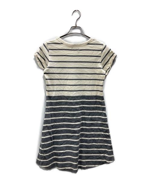 BURBERRY BLUE LABEL（バーバリー ブルー レーベル）BURBERRY BLUE LABEL (バーバリー ブルー レーベル) ロゴプリントボーダーワンピース アイボリー×グレー サイズ:38の古着・服飾アイテム