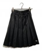 FRED PERRYフレッドペリー）の古着「プリーツスカート」｜ブラック
