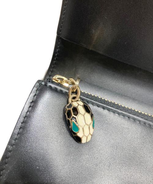 BVLGARI（ブルガリ）BVLGARI (ブルガリ) セルペンティ フォーエバー 3つ折り財布 ブラックの古着・服飾アイテム